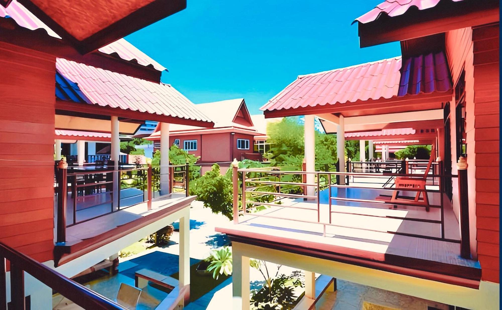 Avila Resort Pattaya Jomtien Beach Exterior photo