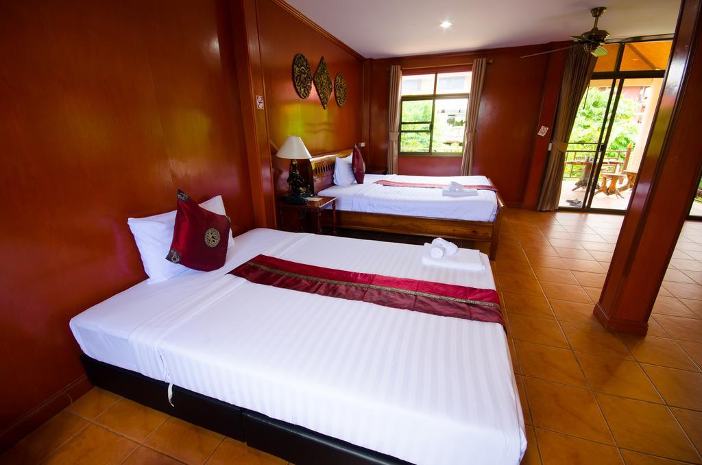 Avila Resort Pattaya Jomtien Beach Exterior photo