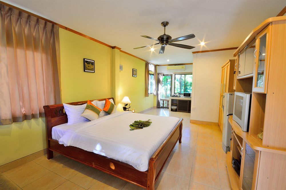 Avila Resort Pattaya Jomtien Beach Exterior photo
