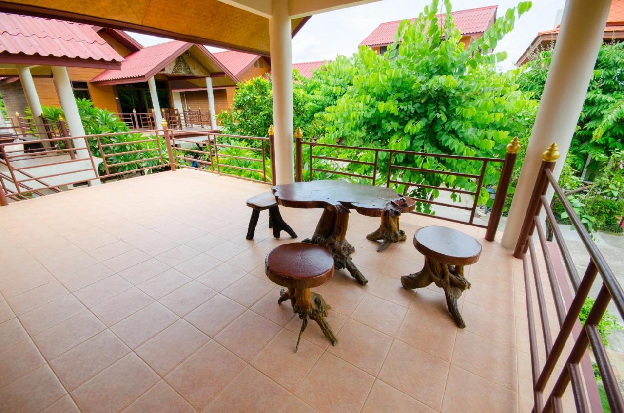 Avila Resort Pattaya Jomtien Beach Exterior photo